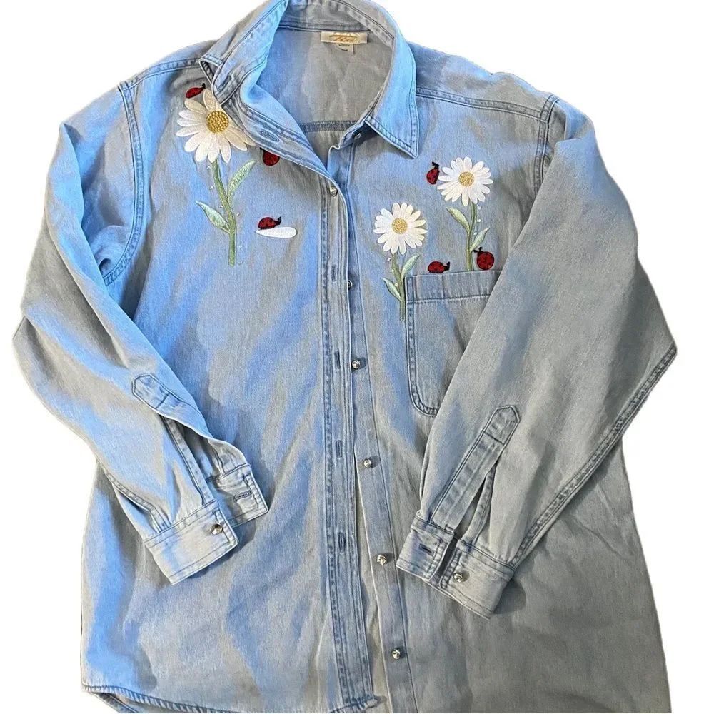 Womens Vintage Lady Bug and Daisies Denim Button Down Shirt